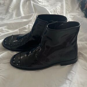 NWOT Jeffrey Campbell Black Patent Leather Women's Ankle Boots (5.5)